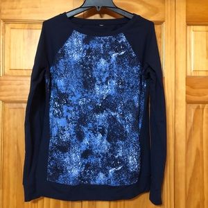 Blue Under Armour thermal long sleeve tee